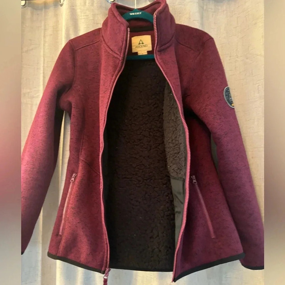 Ascend Women’s Full Zippered Sweater, Size S with Sherpa Lining. Purple/Black - Picture 5 of 8